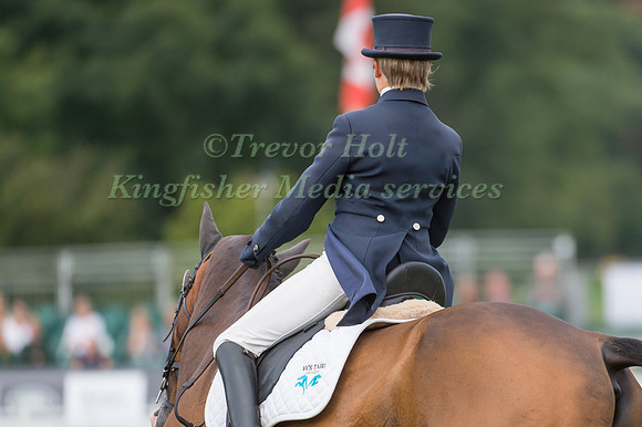 LOUISE HARWOOD (GBR) RIDING MR POTTS