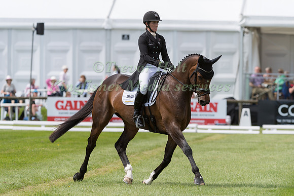 CAROLINE POWELL AND GREENACRES SPECIAL CAVALIER