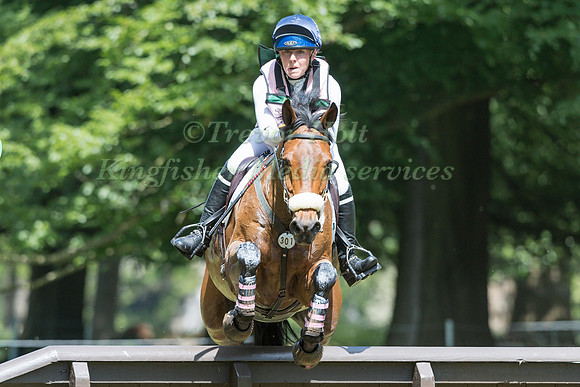 HEIDI COY (GBR) AND CARRIGSEAN TIGERSEYE