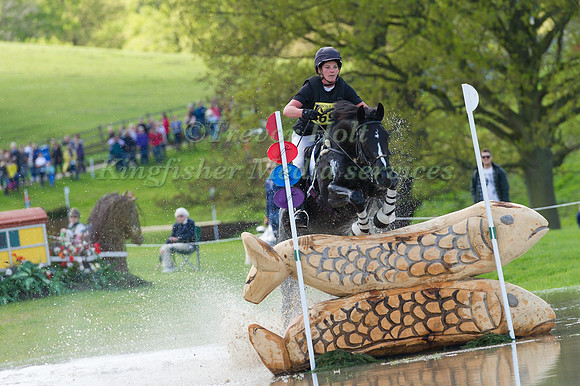 HAZEL TOWERS (GBR) RIDING  SIMPLY SMART COMPETING IN THE CROSS COUNTRY PHASE OF THE  CIC THREE STAR COMPETITION AT THE  2017 DODSON AND HORRELL CHATSWORTH INTERNATIONAL HORSE TRIAL.