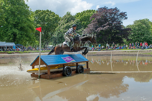 Andreas  Ostholt (GER)  riding So Is Et