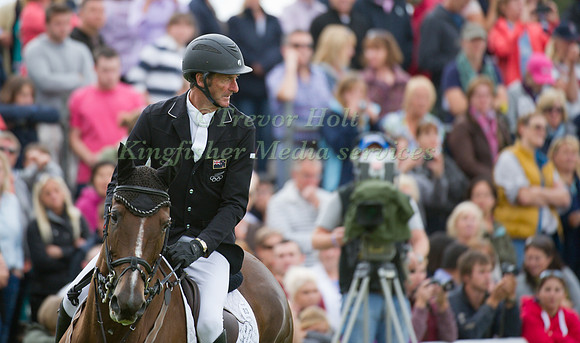 Mark Todd and Oloa