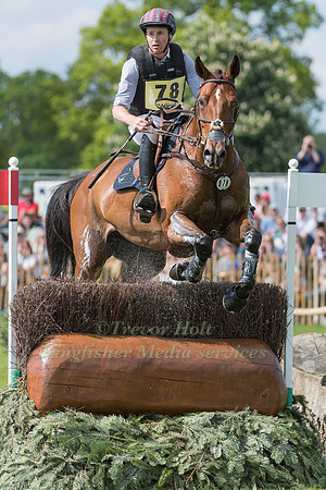 Thomas Carlile (FRA) and Zanzibar Villa Rose Z