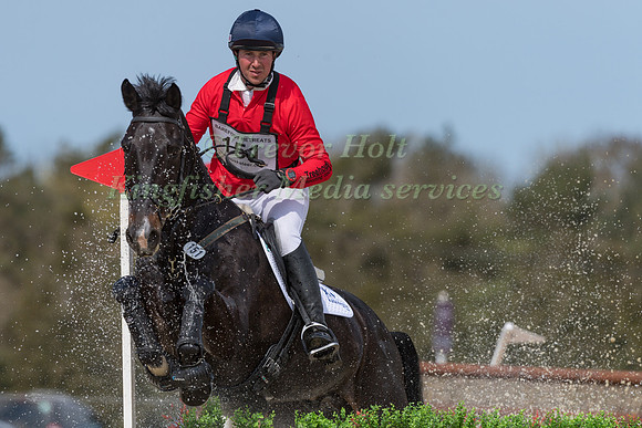 DAVID DOEL RIDING GALILEO NIEUWMOED