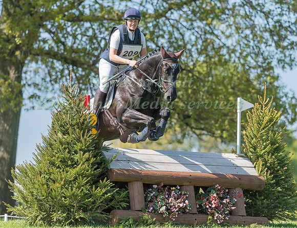 SARAH HOLMES RIDING  PJV INKY