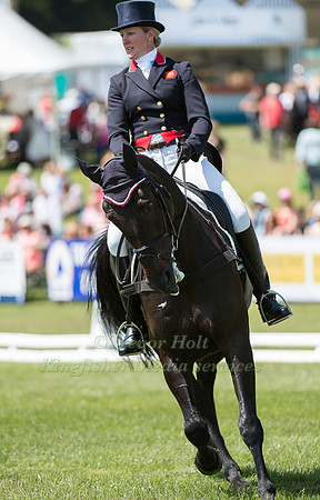 Nicola Wilson (GBR) riding Annie Clover