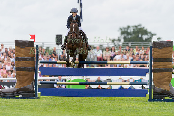 Alice Casburn (GBR) and Topspin