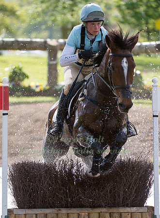 Izzy Taylor (GBR) riding KBIS Briarlands Matilda