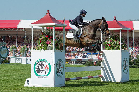 ROSALIND CANTER  (GBR) RIDING  ALLSTAR B