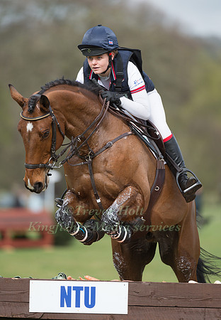 INDIA WISHART  RIDING  THE MASTERS HARRY