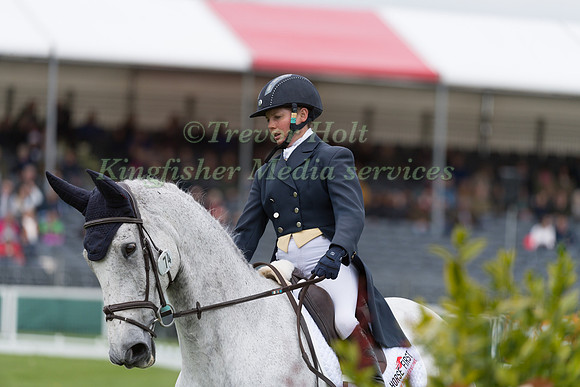 Louise Harwood (GBR) and  Balladeer Miller Man