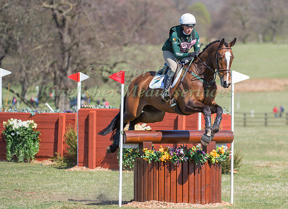 Aoife Clark riding Kings Advocate II