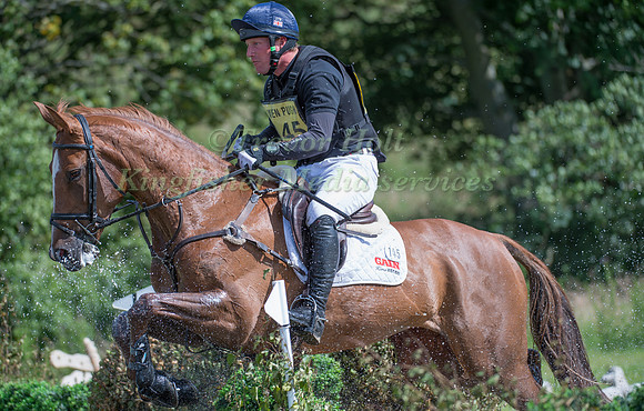 Oliver Townend (GBR) riding Fenyas Elegance