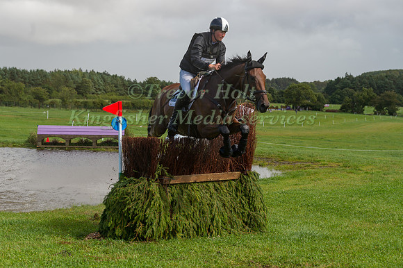 HOLLIE SWAIN RIDING  DRUMNACONNELL NICO