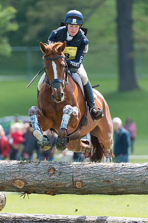 Ibby Macpherson (GBR) riding Ballingowan Diamond