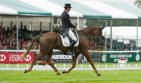 Mark Todd and Oloa