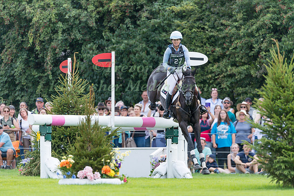 Jonelle Price (NZL) and Classic Moet