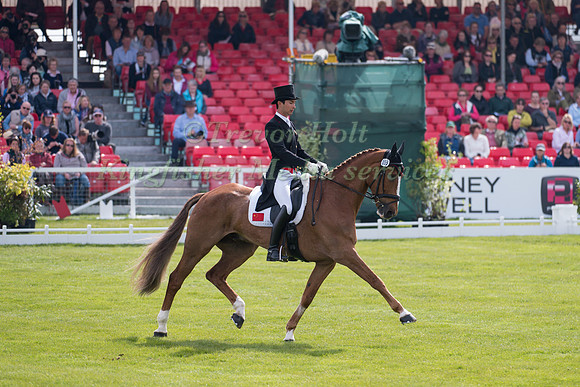 Alex Hua Tian of China riding Harbour Pilot C