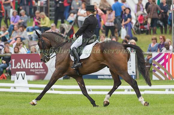 Rosalind Canter (GBR) riding Allstar B