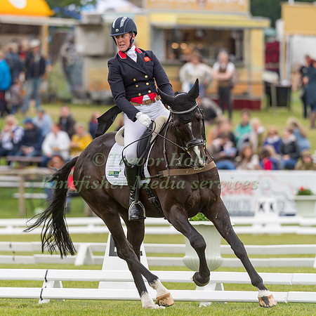 NICOLA WILSON (GBR) AND YACABO BK