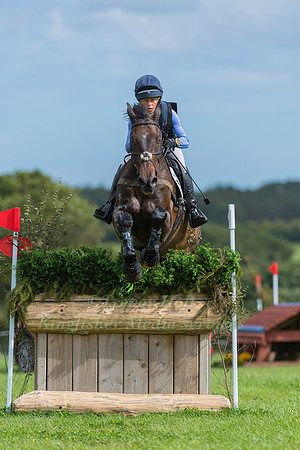 ROSALIND CANTER RIDING  ALLSTAR B