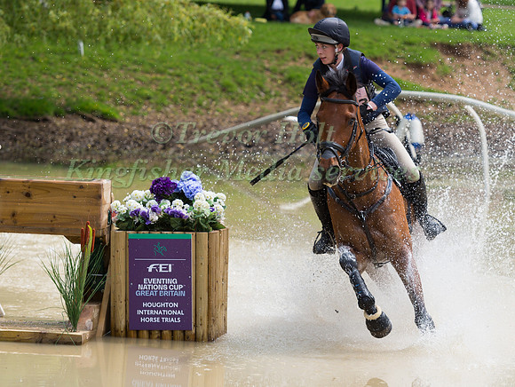 CHLOE ASTILL (GBR) AND DARIO