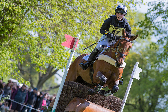 Alicia Hawker (GBR) and  Charles RR