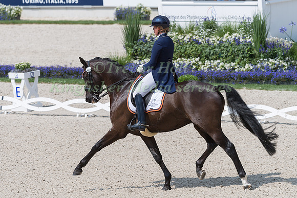 JOYCE HEUITINK (NED) AND GAUDI VITA