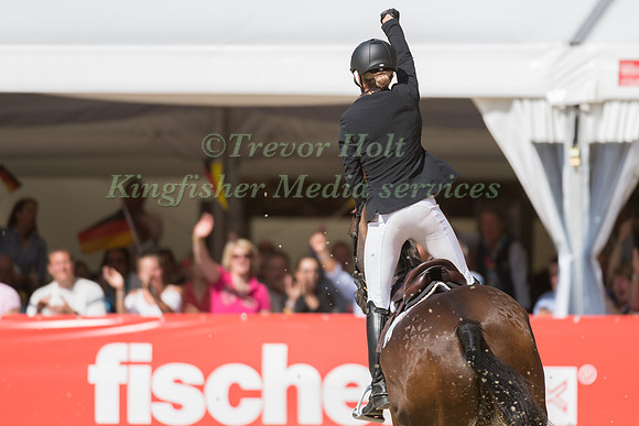 JOSEFA SOMMER (GER) AND HAMILTON 24