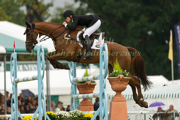 Sinead Halpin and Manoir De Carneville