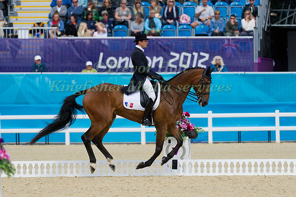 Nicolas Touzaint and Hildalgo De L'Ille