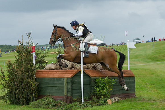 Pippa Funnell (GBR) riding Second Supreme