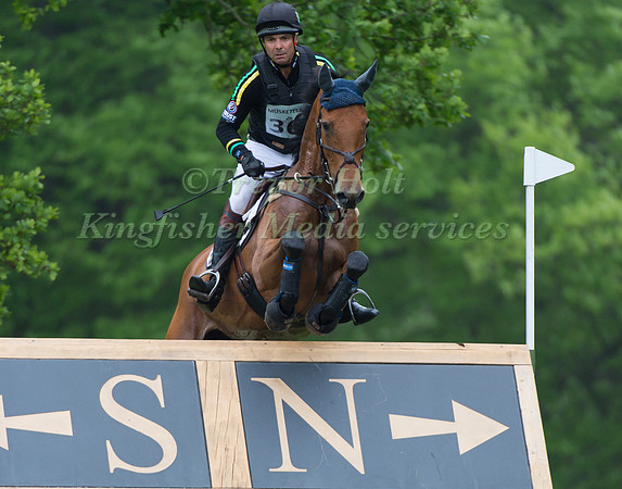 Ruy  Fonseca (BRA) riding  Korsica