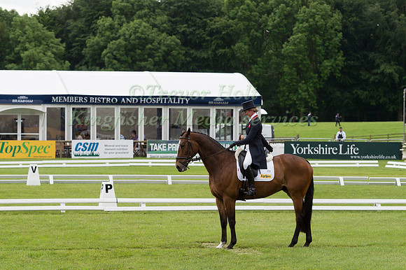 NICOLA WILSON (GBR) AND KINGS ADVOCATE II TAKING PART IN THE DRESSAGE PHASE OF THE  CIC THREE STAR COMPETITION AT THE 2017 EQUI-TREK BRAMHAM INTERNATIONAL HORSE TRIALS