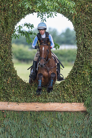 Megan Heath (NZL) riding Wolke Sieben 49