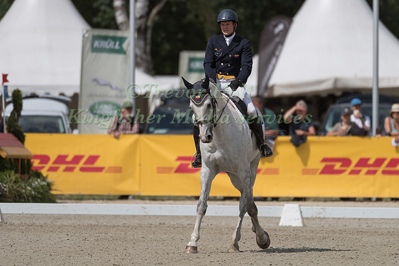 NICOLAS WETTSTEIN (ECU) AND MEYER'S HAPPY