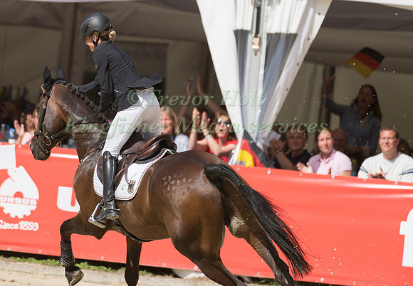 JOSEFA SOMMER (GER) AND HAMILTON 24