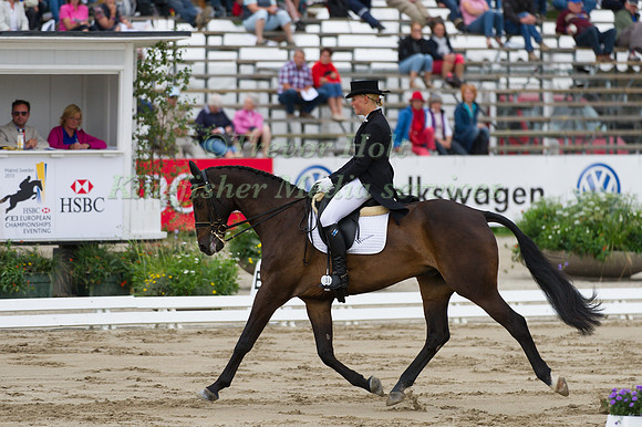 Sanna Siltakorpi and Lucky Accord