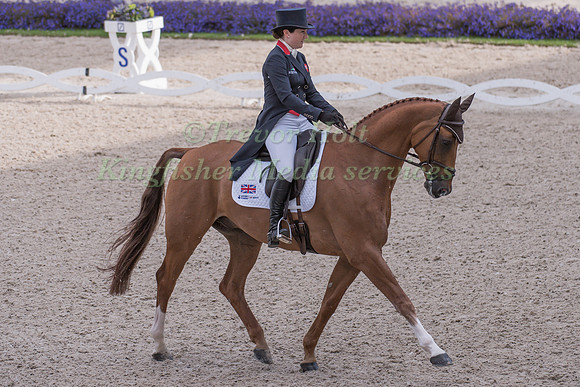 Laura Collett (GBR) and Grand Manoeuvre