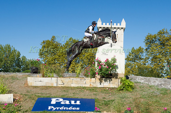 Michael Jung (GER) riding Fischerrocana FST