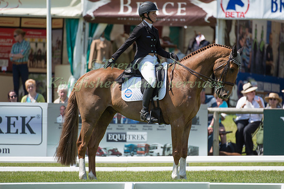 Caroline Powell (NZL) riding Onwards and Upwards