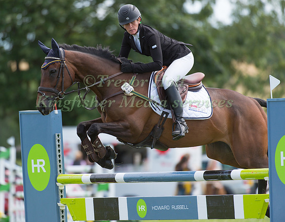 Caroline   Powell (NZL) riding Spice Sensation