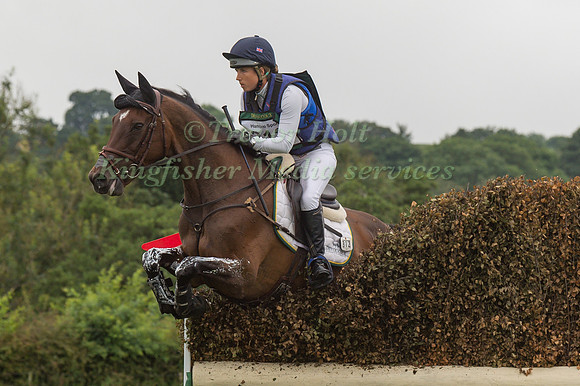 KIRSTY CHABERT AND CLASSIC VI