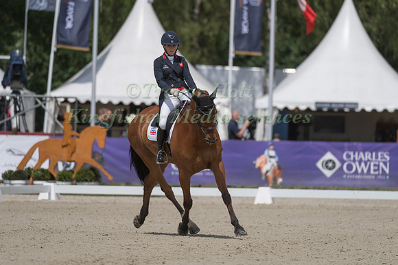 LAURA COLLETT (GBR) AND MR. BASS