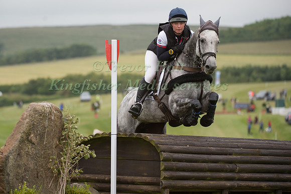 Charlotte East (GBR) riding Clear Dawn
