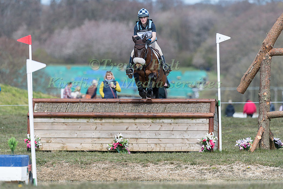 EMILIA PROCTOR RIDING LARKSBELLE