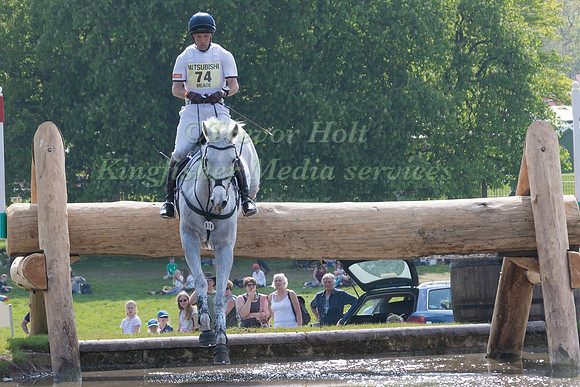 HARRY MEADE (GBR) RIDING  AWAY CRUISING