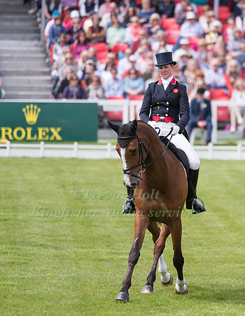 Nicola Wilson of Great Britain  and One Two Many