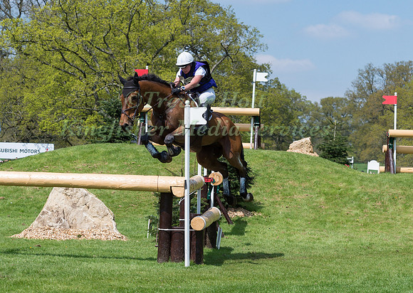 GEORGIE STRANG  (GBR) RIDING  COOLEY EARL
