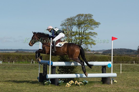 CAROLINE HARRIS RIDING FALKO TH